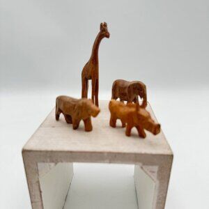 Vintage Lot of 4 miniature mini micro hand carved animals from Africa Read